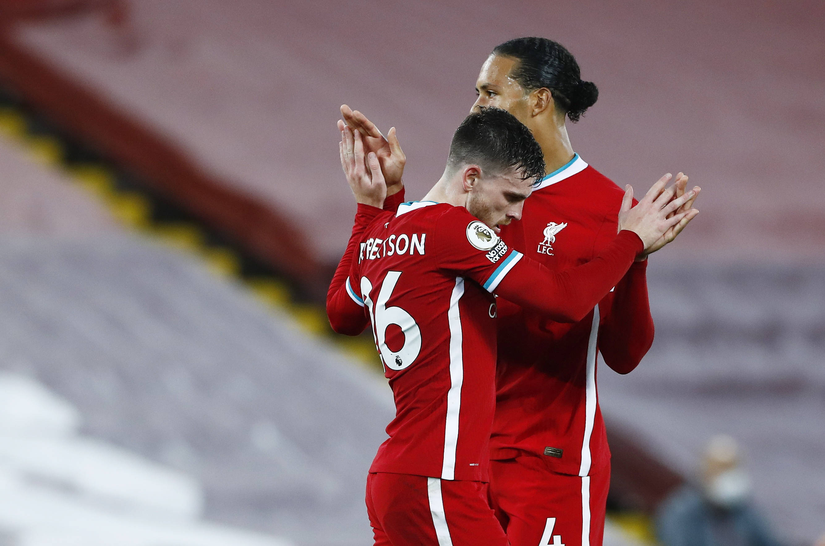 许多评论员 许多评论员